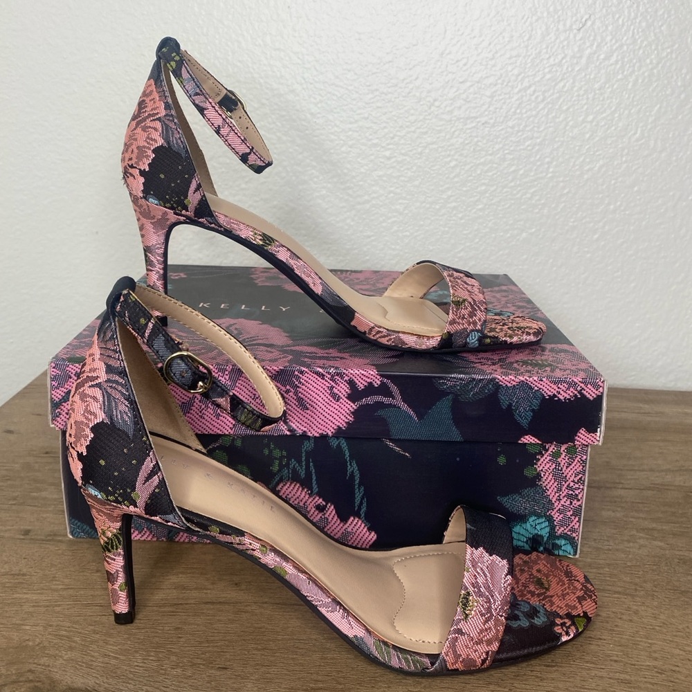 Kelly & Katie pink 3in heels